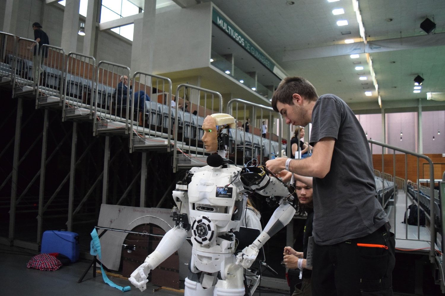 Japón quiere diez millones de robots antes de 2040: no busca ciencia ficción, busca reemplazar trabajadores que ya no tiene