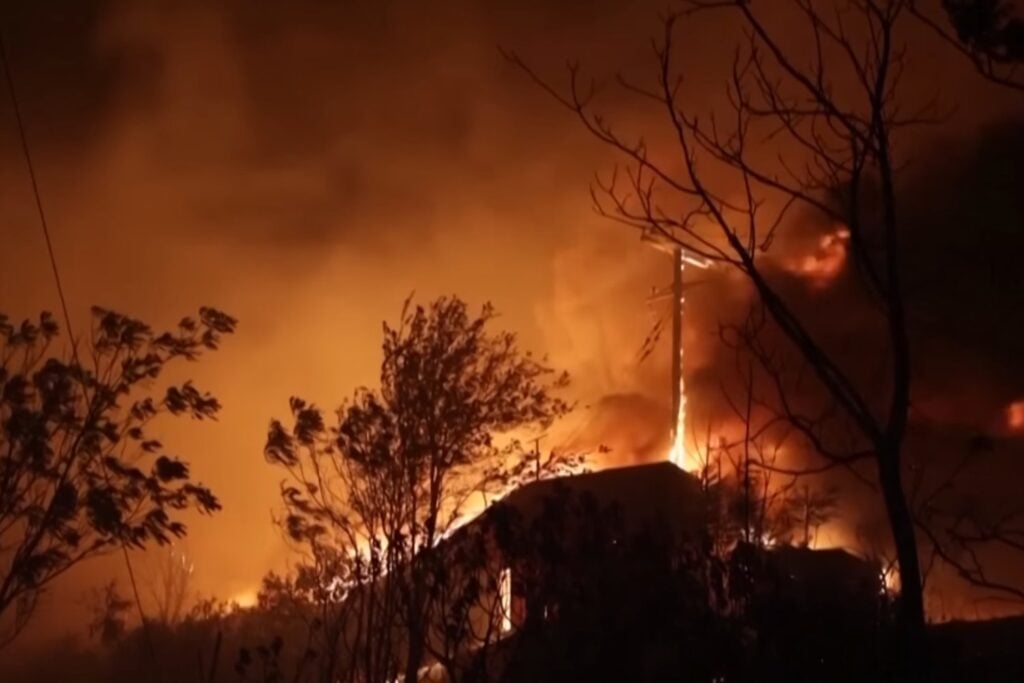 El incendio de Madrid alcanza una instalación indispensable para la NASA: casi 100 trabajadores fueron evacuados