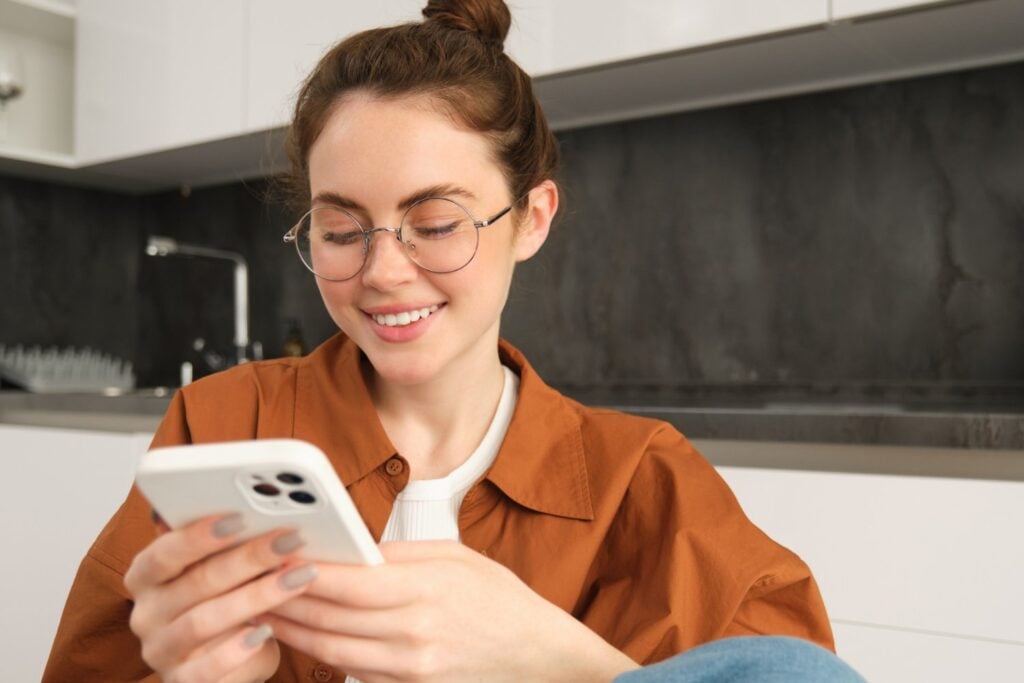 Los chatbots no sienten nada, pero están diseñados para que parezca que existe una conexión real
