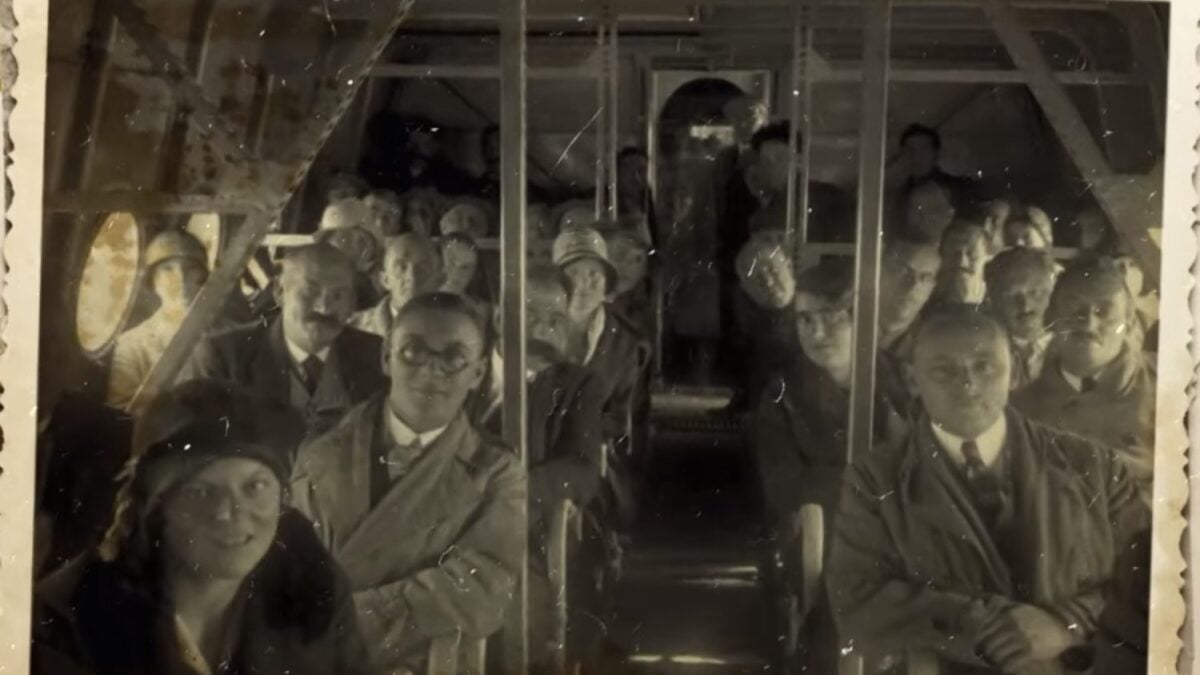Cuando volar era un lujo extraño: cabinas con moqueta, sillas de mimbre y sin cinturón