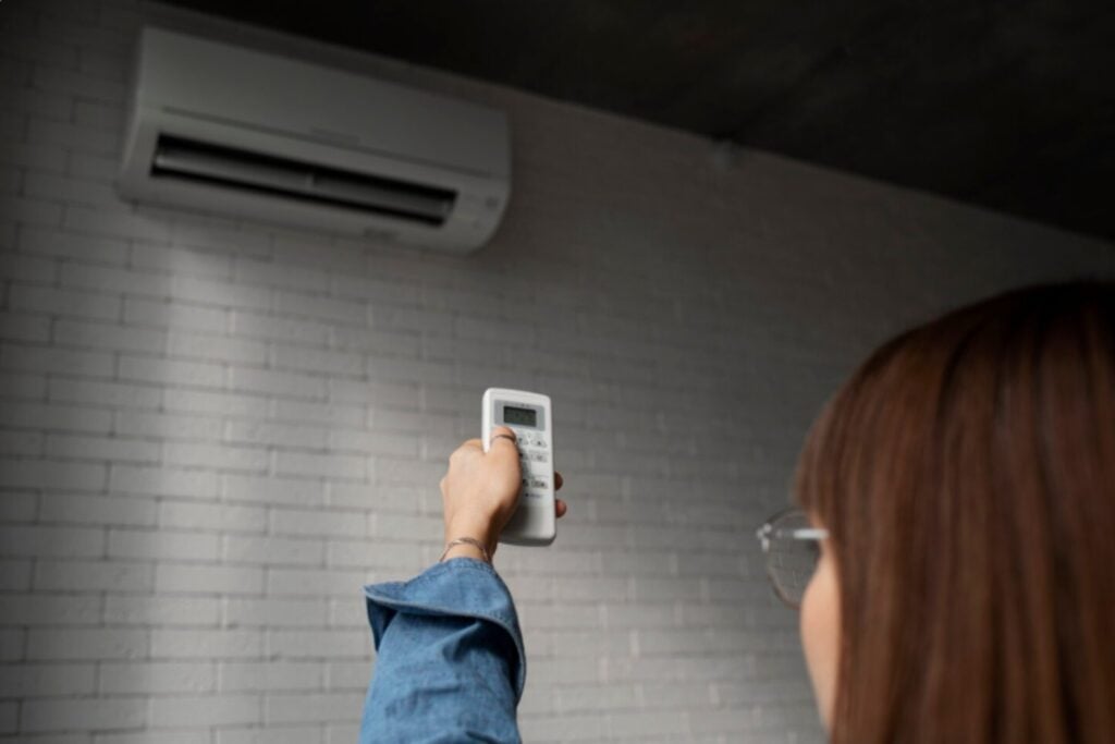 Europa ya prepara el relevo del aire acondicionado tradicional: así funcionan los nuevos equipos que prescinden de gases refrigerantes