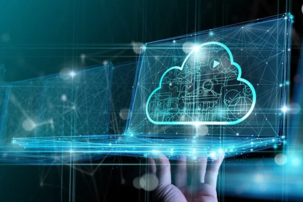 Google nos acostumbró a subir toda nuestra vida a la nube para poder encontrar una foto. UGREEN pasó ocho años en una apuesta inesperada y terminó construyendo una IA que quiere devolver esa memoria digital a casa