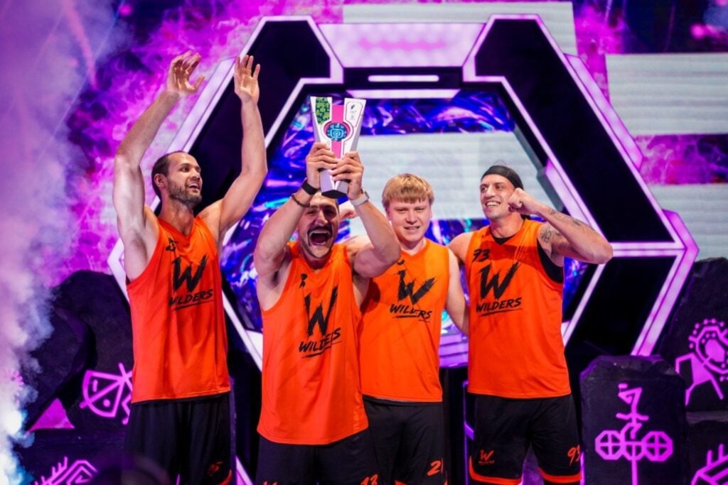 Wilders encontró la grieta en el equipo que parecía invencible en los Games of the Future. Le ganó primero con el mando, después con el cuerpo y terminó con el reinado de LIGA PRO TEAM en Astana