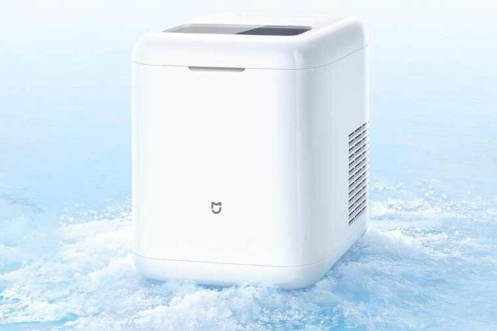 Xiaomi se ha propuesto acabar con uno de los pequeños dramas del verano: su nueva máquina hace hielo en seis minutos, produce hasta 13 kilos al día y cuesta poco más de 40 euros