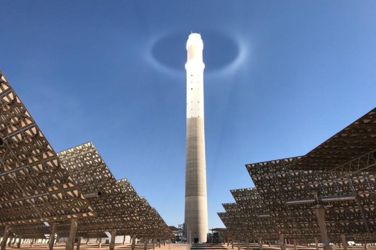 Marruecos construyó a las puertas del Sáhara uno de los mayores complejos solares del planeta. Diez años después, Noor puede alimentar a más de un millón de personas incluso cuando el Sol ya se ha puesto