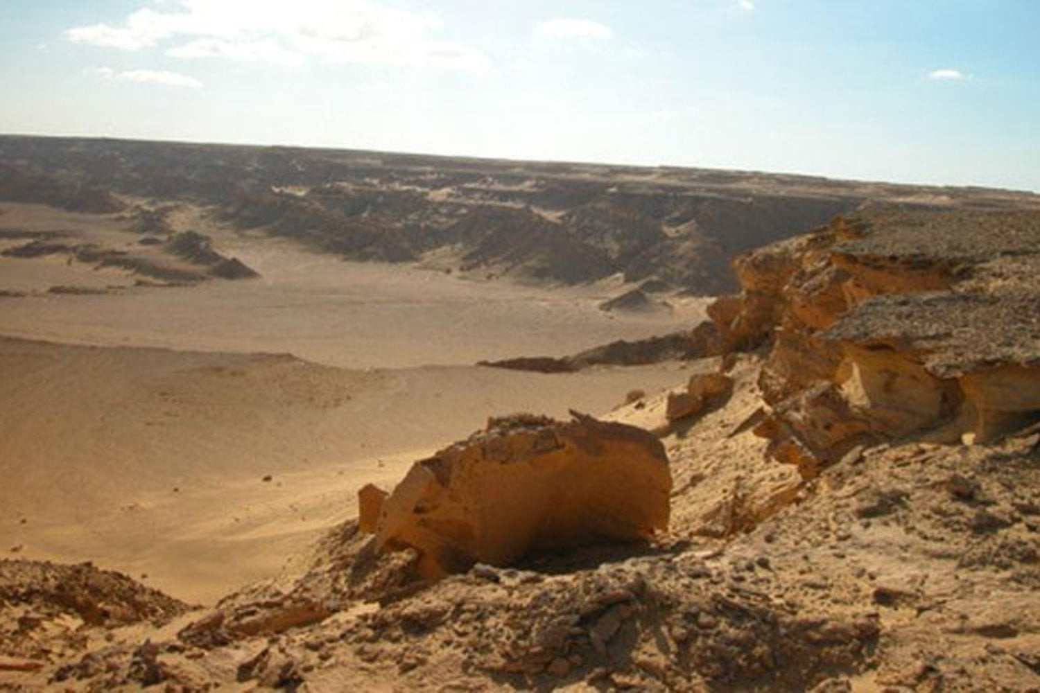 Egipto quiso convertir 19.500 km² del Sáhara en un mar para producir electricidad. Llegó a estudiar explosiones nucleares y en 2026 enterró definitivamente el proyecto