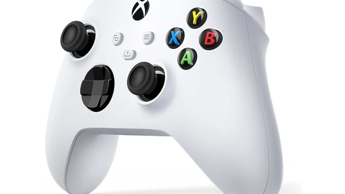 El mando inalámbrico de Xbox cae discretamente hasta acercarse a su precio mínimo histórico en Amazon, con una rebaja mayor que la del PlayStation DualSense