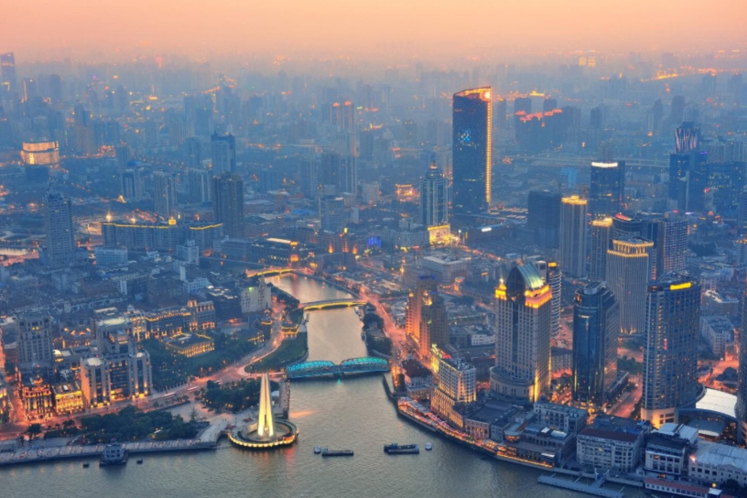 China levantó megaciudades sobre acuíferos agotados: ahora cientos de millones viven en terrenos que se hunden