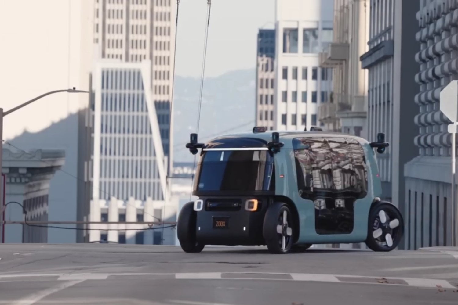 El robotaxi más extraño de Amazon ya puede dar el salto de las pruebas al servicio comercial