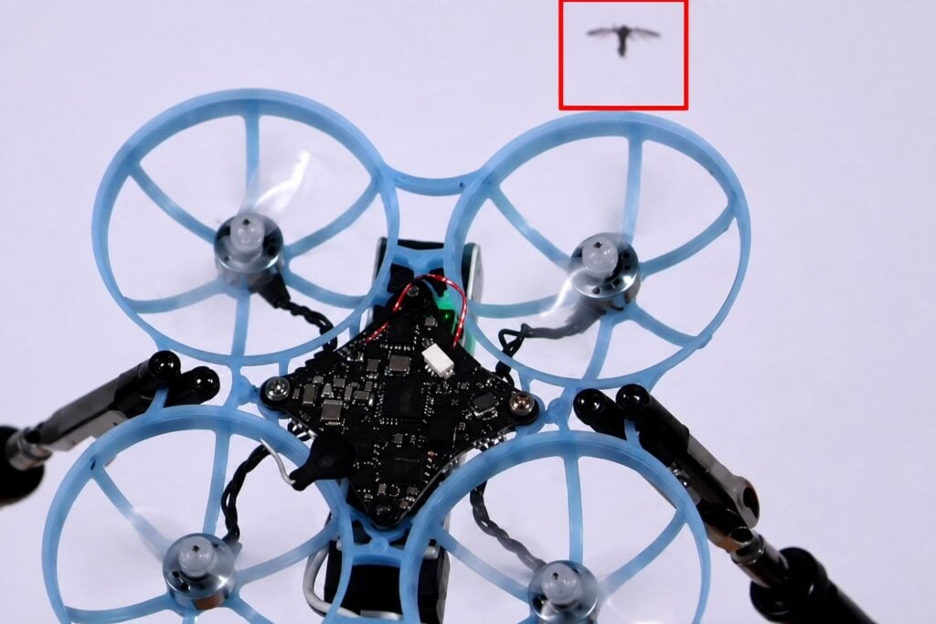 Un dron autónomo promete patrullar la casa y eliminar mosquitos sin repelentes ni insecticidas