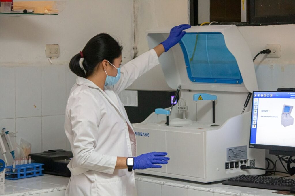 El hidrógeno limpio tiene un problema de eficiencia: las microondas podrían ser parte de la solución