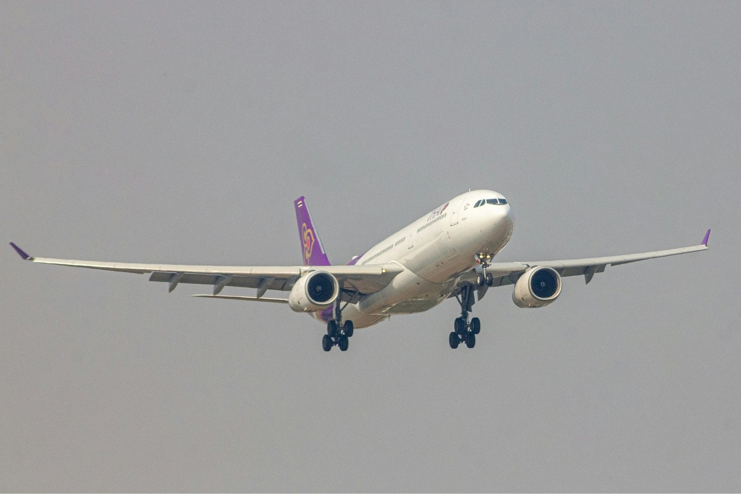 Los aviones modernos soportan los móviles, pero las compañías aún prefieren que uses este ajuste)