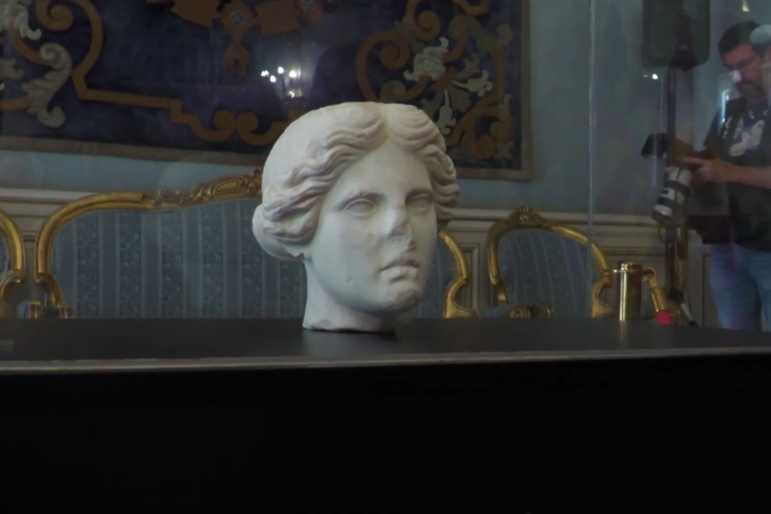 Encontraron una Venus romana de 2.000 años en Alicante: la envolvieron en plástico y la metieron en una bolsa de Mercadona