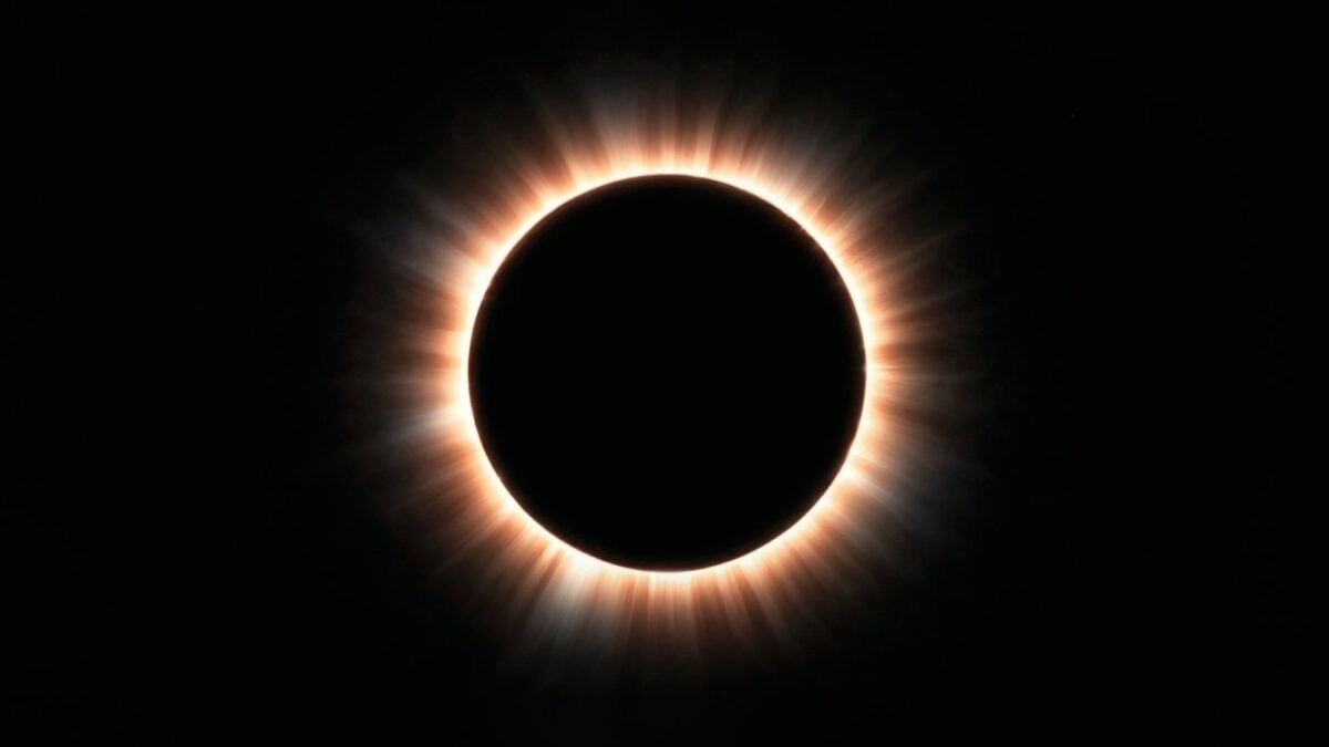 España se prepara para un eclipse histórico, pero hay otro mapa que preocupa a AEMET: el riesgo extremo de incendios