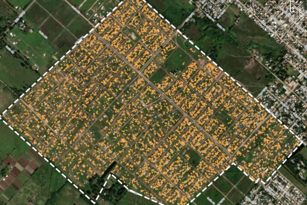 Una IA miró desde el espacio los barrios populares de Argentina y encontró a millones de personas que el Estado podría no estar contando. Todo empezó porque 330 familias registradas parecían ser más de 4.000 construcciones