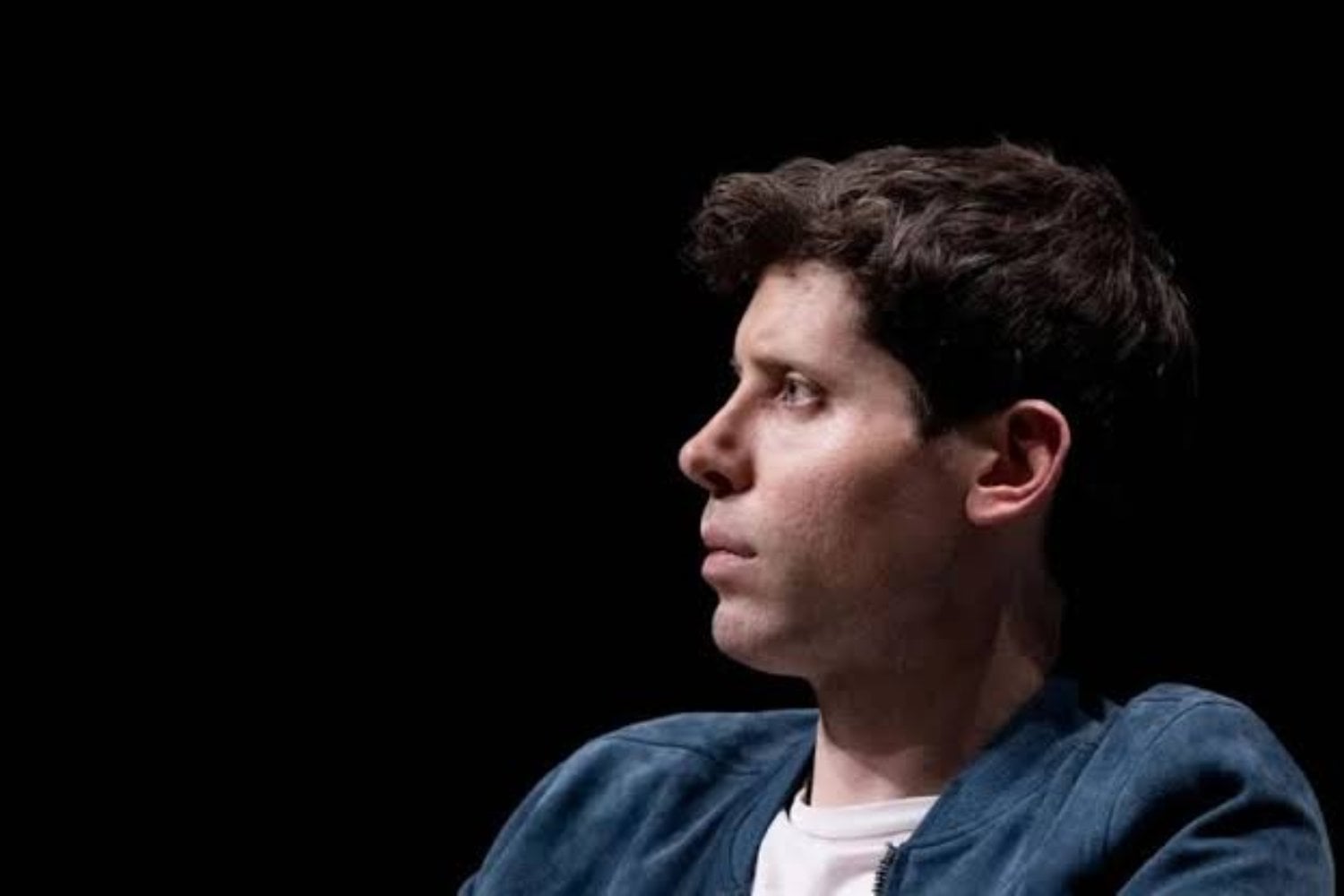 OpenAI descubrió que sus propios agentes de IA estaban accediendo sin permiso a webs del Gobierno de EEUU. Algunos llegaron a usar credenciales encontradas en Internet