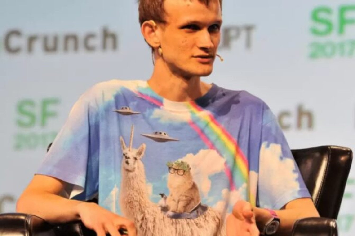 Hay quien cree que la IA puede hundir Bitcoin más de un 50% en los próximos dos años. Vitalik Buterin no solo discrepa: asegura que el 90% de su fortuna ya depende de que esa predicción falle