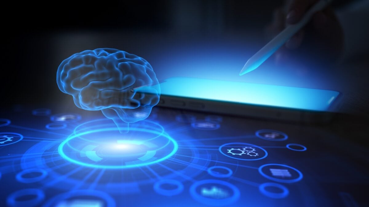 Нейробиологи создали сеть BrainNet, позволяющую трем людям принимать совместные решения силой мысли