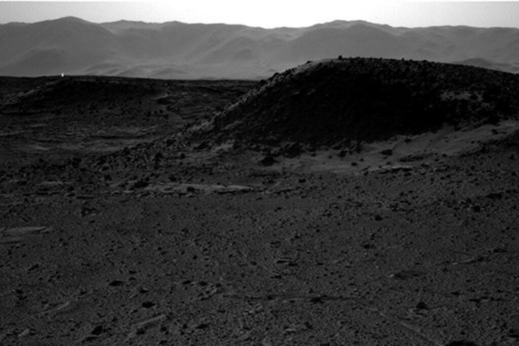 Una figura con forma de medusa apareció en una fotografía de Marte y 13 segundos antes no estaba allí. NASA la captó hace tres años, pero internet acaba de encontrarla