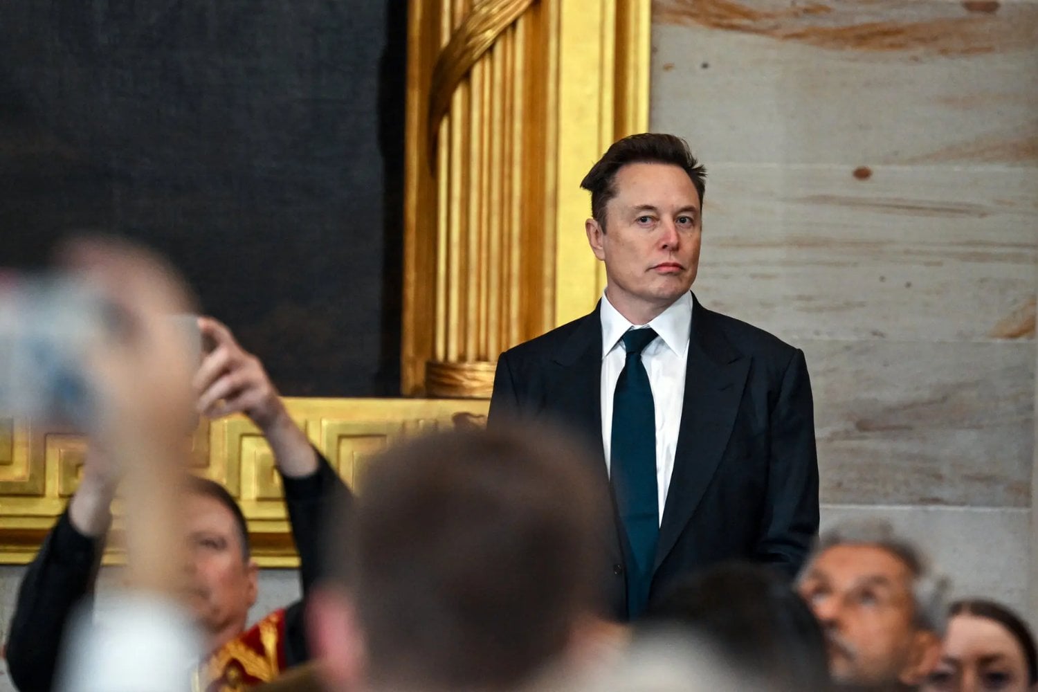 Elon Musk lleva años diciendo que quiere cambiar el futuro de la humanidad. Un documental de cuatro horas estrenado en Venecia plantea algo bastante más inquietante: que ya tenga demasiado poder para decidir cómo será ese futuro
