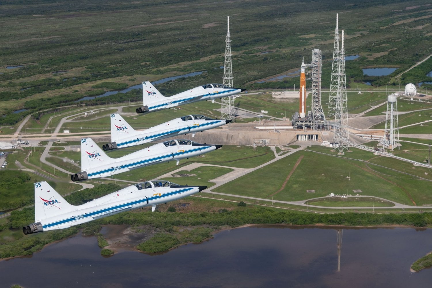 Los astronautas que volverán a la Luna siguen entrenando en reactores diseñados antes de que existiera el Apolo. La NASA ya busca sustituto antes de quedarse sin piezas