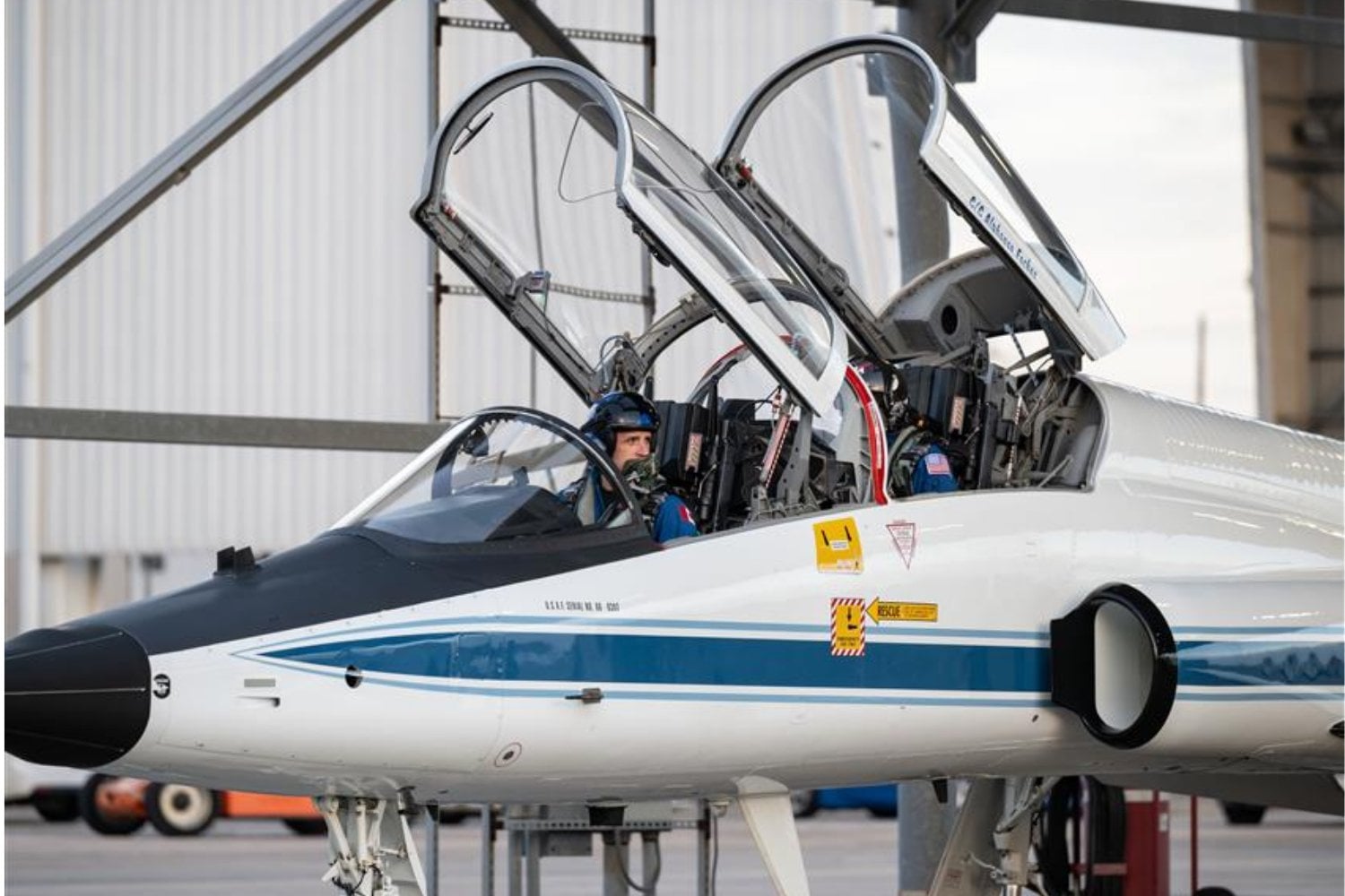 Los astronautas que volverán a la Luna siguen entrenando en reactores diseñados antes de que existiera el Apolo. La NASA ya busca sustituto antes de quedarse sin piezas