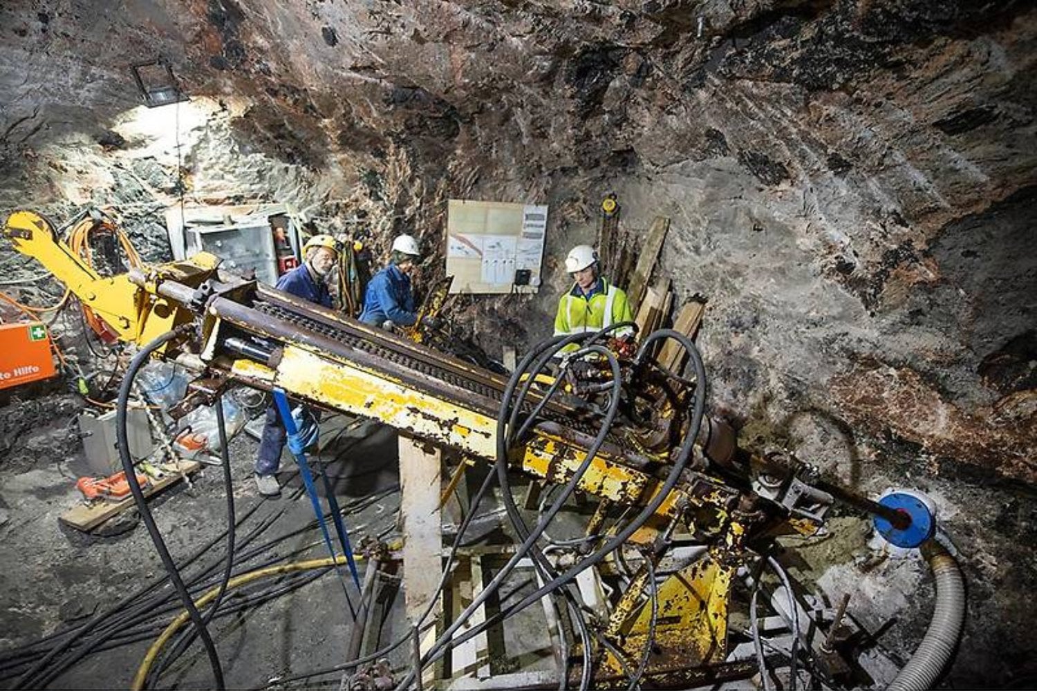 Los arqueólogos perforaron una montaña de Austria buscando una gran cámara. Encontraron 300 metros de una mina de la Edad del Hierro que llevaba milenios oculta
