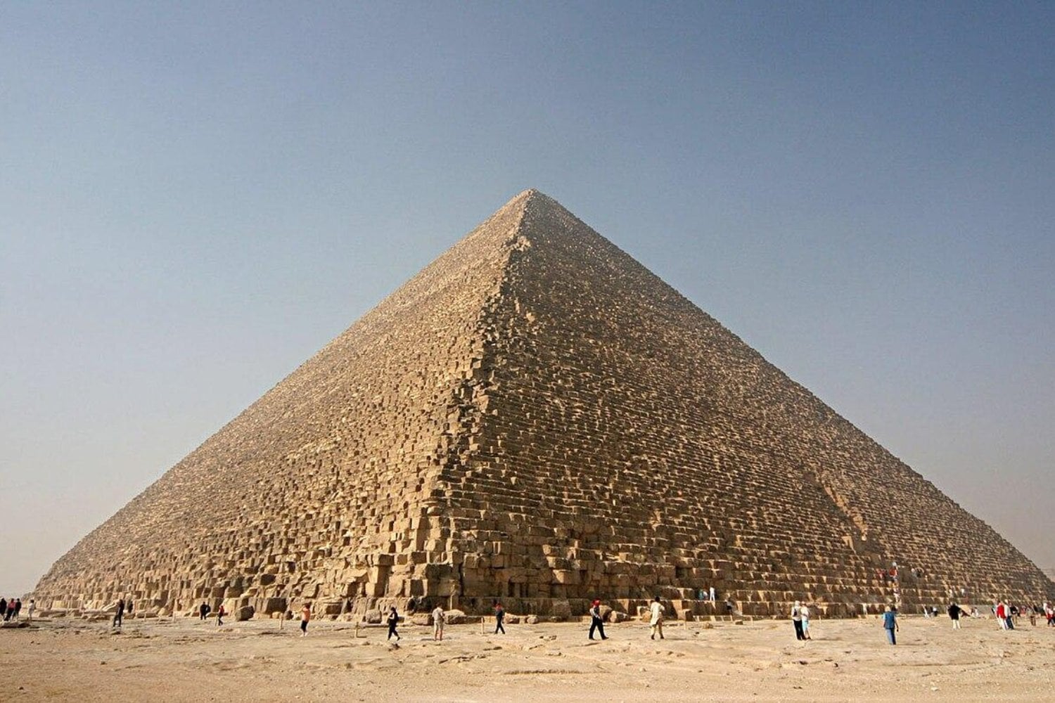 La Gran Pirámide lleva 4.500 años midiendo exactamente lo mismo. Un investigador cree que esas proporciones eran un mensaje diseñado para sobrevivir a sus constructores y conservar su conocimiento en piedra