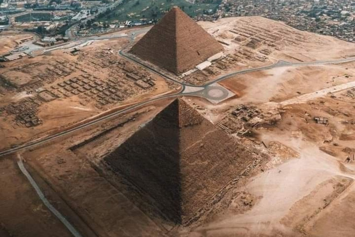 La Gran Pirámide lleva 4.500 años midiendo exactamente lo mismo. Un investigador cree que esas proporciones eran un mensaje diseñado para sobrevivir a sus constructores y conservar su conocimiento en piedra