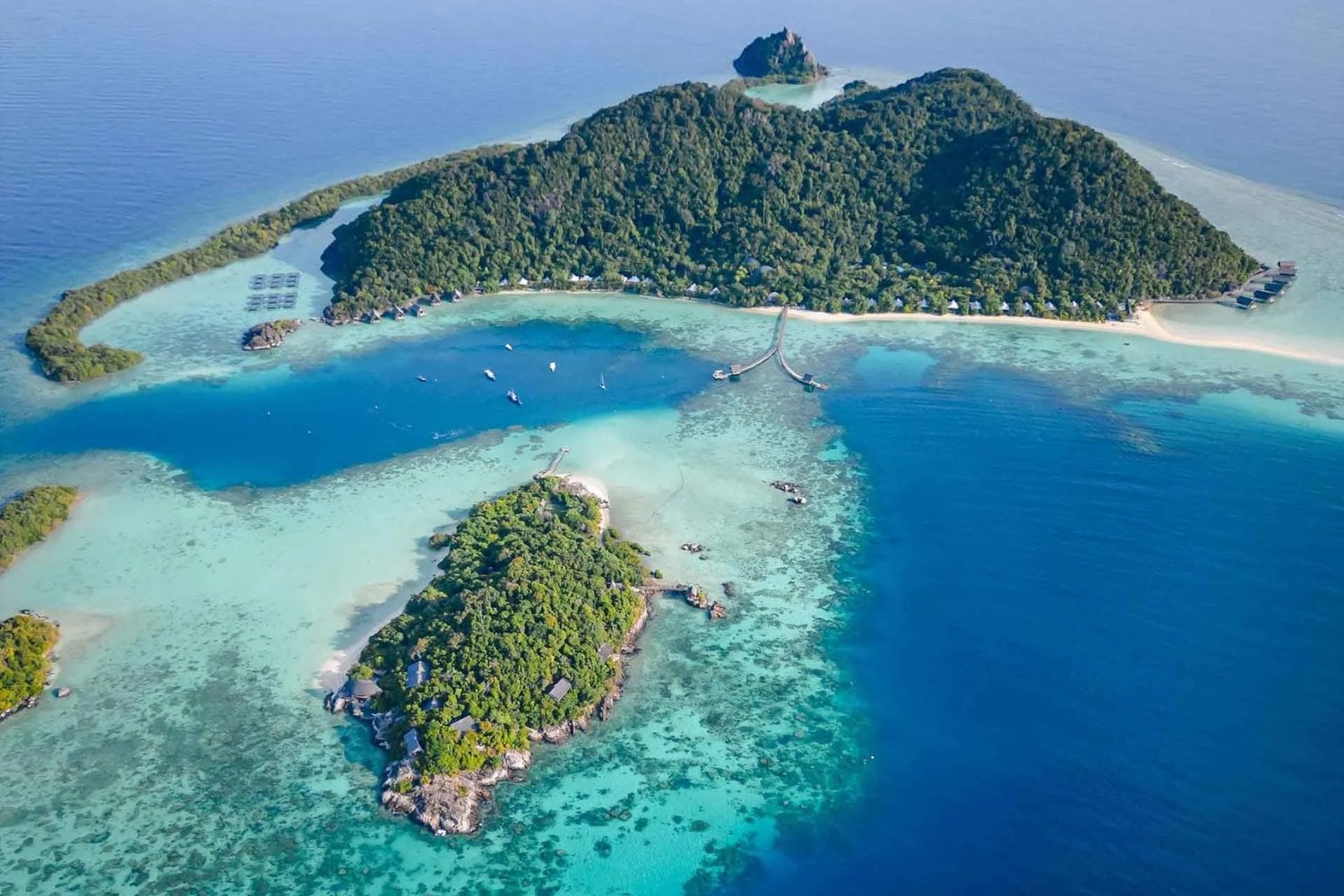 Hay viajeros tan ricos que ya están “aburridos de las Maldivas”. Indonesia ha construido para ellos un refugio privado de seis islas al que solo se puede llegar en hidroavión