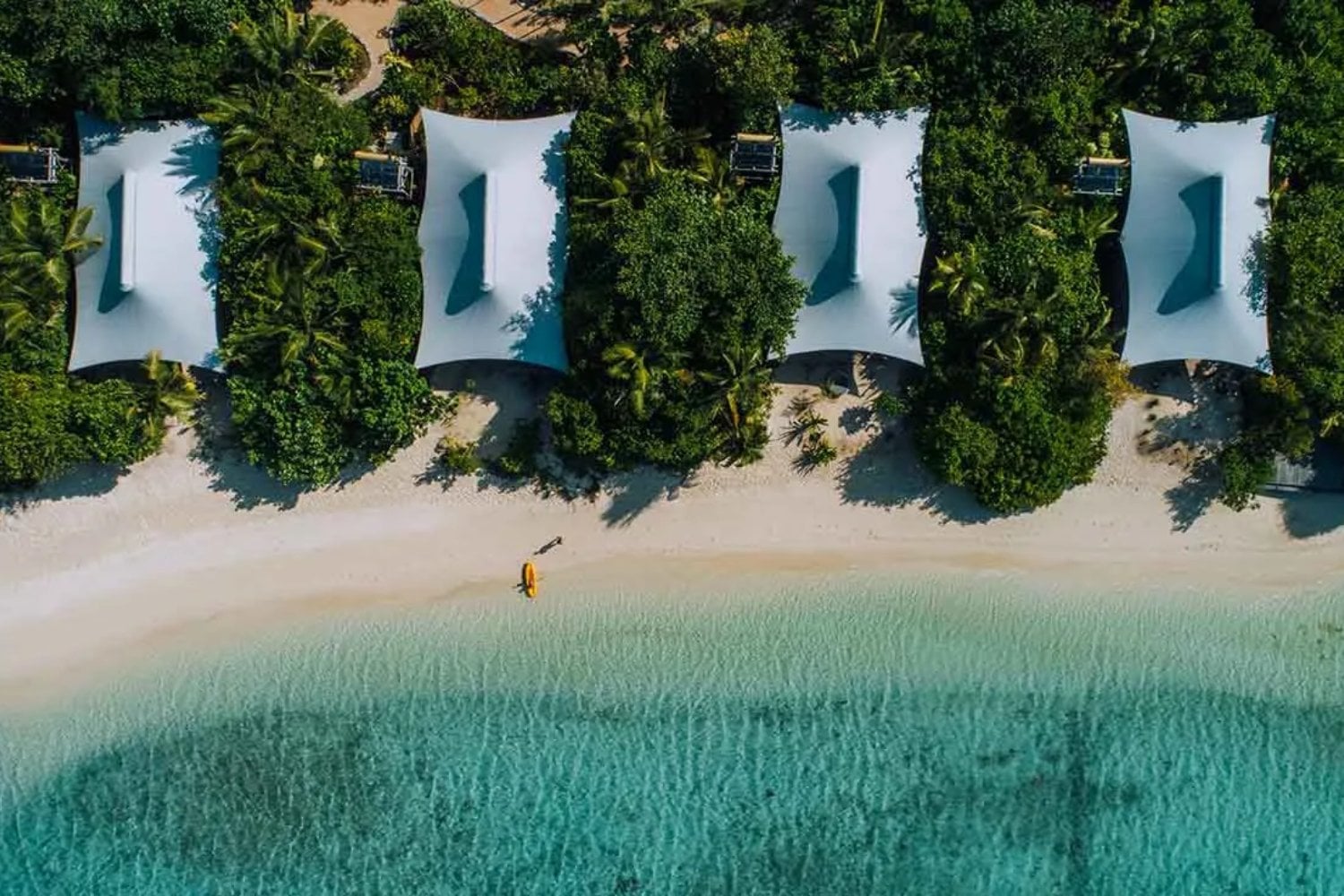 Hay viajeros tan ricos que ya están “aburridos de las Maldivas”. Indonesia ha construido para ellos un refugio privado de seis islas al que solo se puede llegar en hidroavión