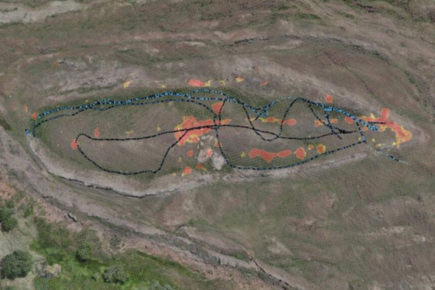 Una cicatriz de 164 metros en Turquía lleva décadas señalada como el Arca de Noé. El radar acaba de encontrar ángulos rectos bajo tierra y ahora empieza la prueba de verdad