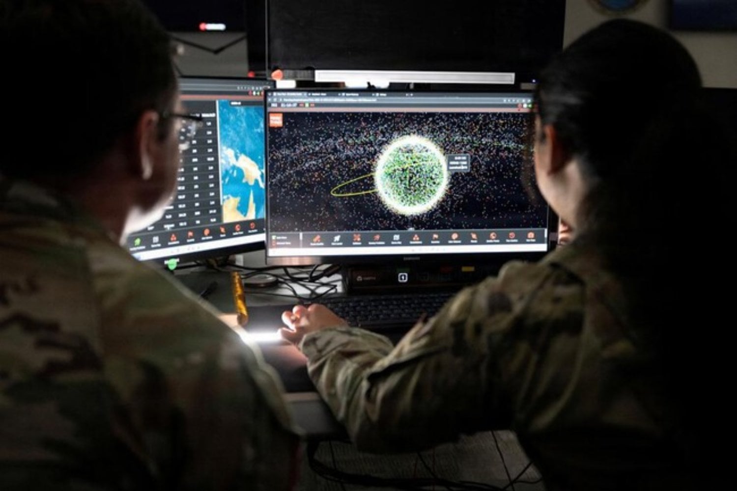 Estados Unidos llevaba décadas evitando decir si tenía armas en órbita. Ahora lo reconoció por primera vez: la Space Force ya opera sistemas de “control espacial” y nadie fuera del Pentágono sabe exactamente qué pueden hacer