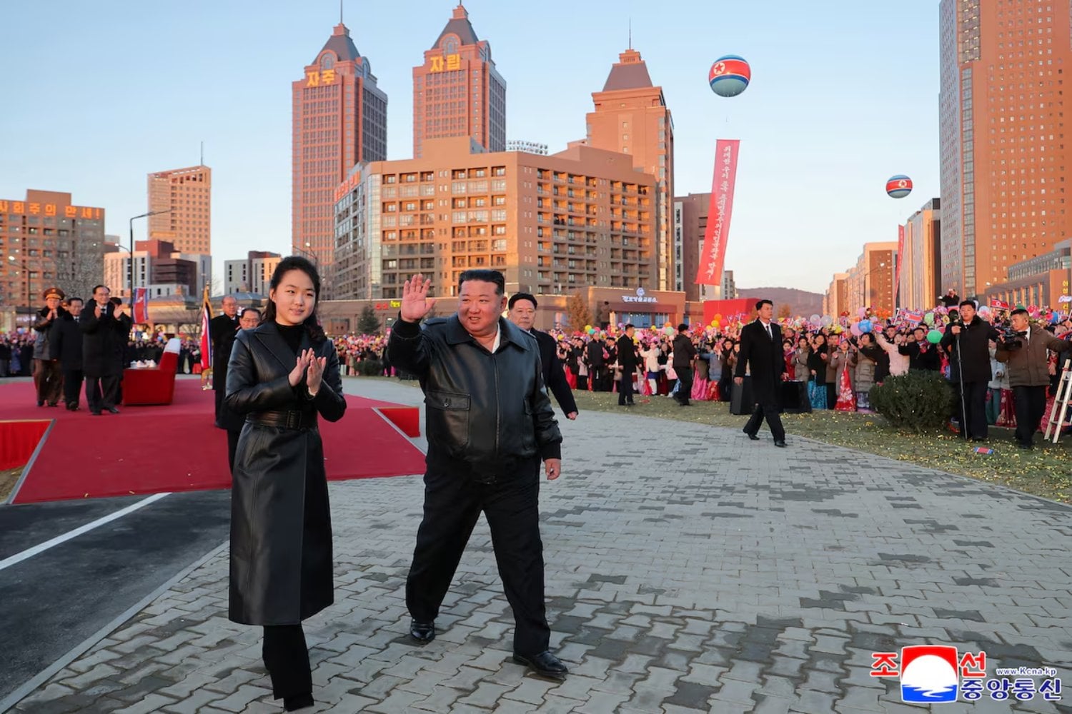 Corea del Norte lleva tres años creciendo por encima del 3%. Detrás del repunte hay hasta 100.000 trabajadores en China y Rusia, salarios retenidos y cientos de millones generados por redes que esquivan sanciones