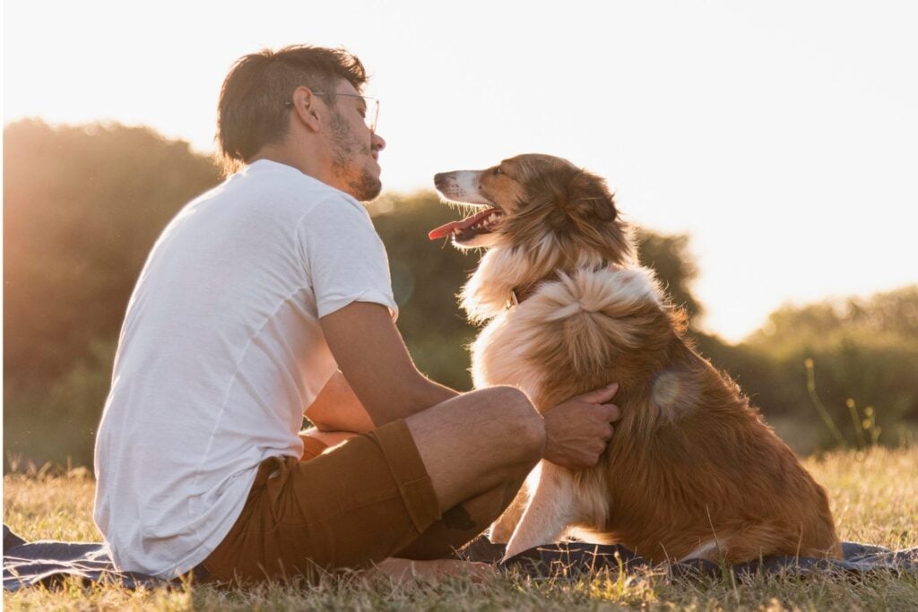 Tu mascota puede notar que algo ha cambiado en tu cuerpo antes que tú: la ciencia explica cómo lo consigue