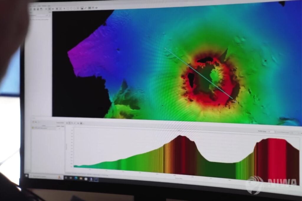 El volcán que hundió el fondo del Pacífico en horas y aumentó el riesgo de tsunamis