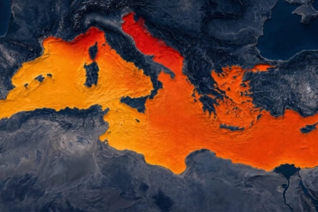 El Mediterráneo está cambiando cada vez más rápido y la señal ya llega a 3.000 metros de profundidad