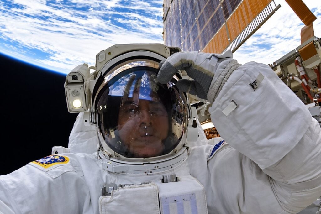 La microgravedad altera el intestino de los astronautas y podría afectar también al cerebro