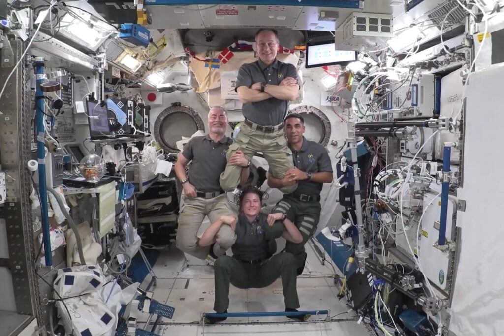 La Estación Espacial estrena un nuevo microscopio para estudiar cómo la microgravedad afecta al cuerpo humano