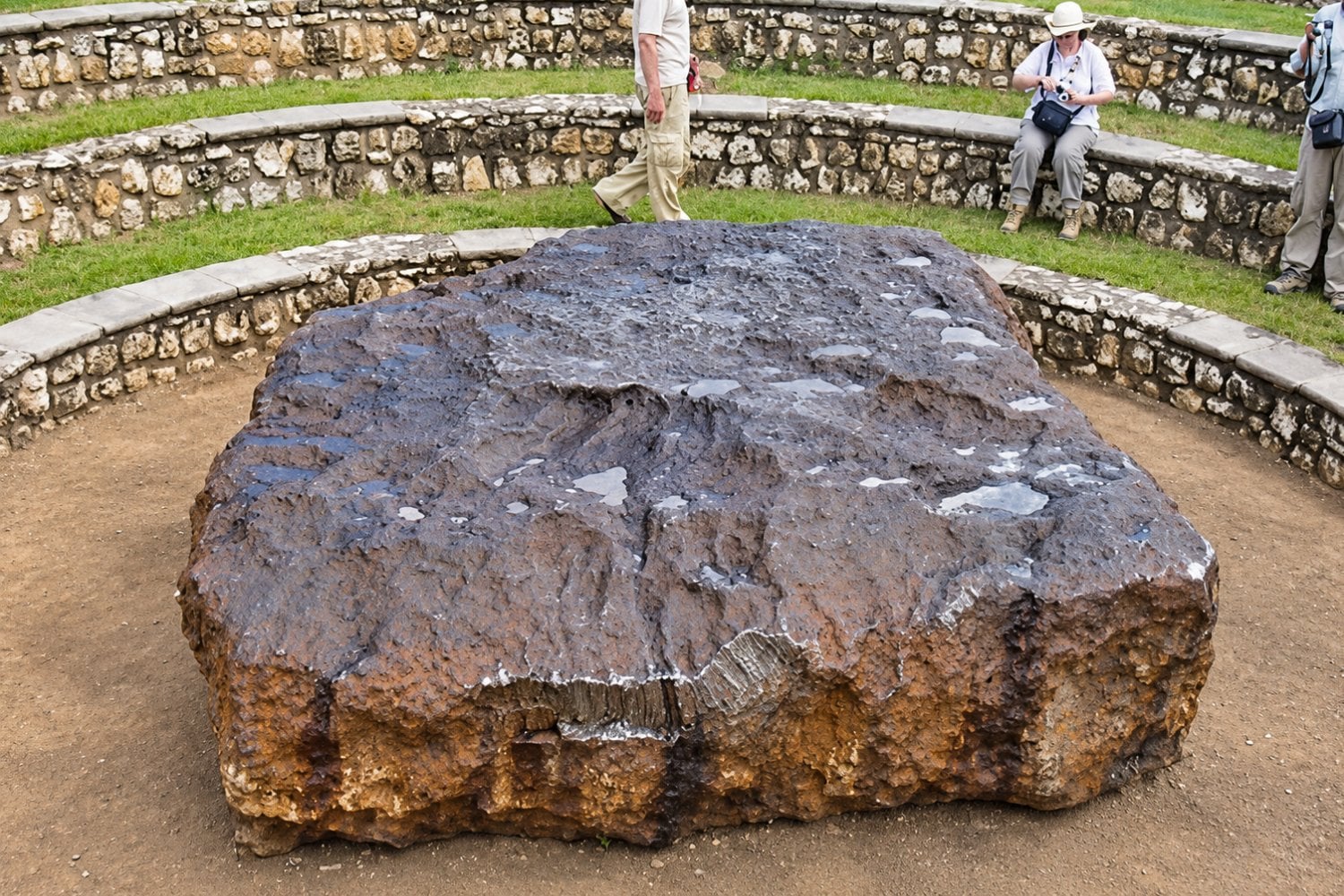 En 1920 encontraron 60 toneladas de hierro caídas del espacio. El misterio es cómo llegaron al suelo sin dejar un cráter visible