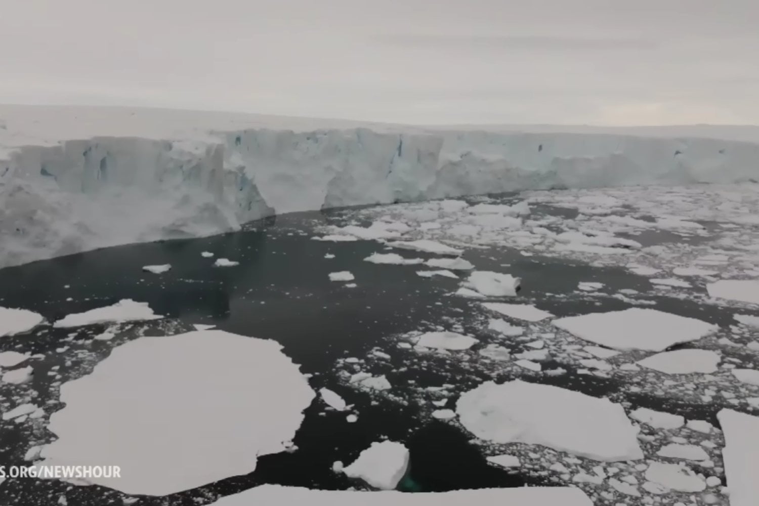 Detectan más de 360 misteriosos sismos bajo los glaciares más vulnerables de la Antártida