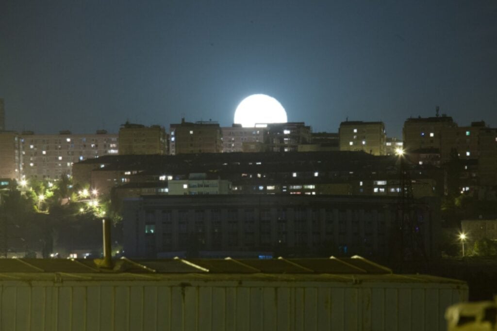 La Luna se aleja de la Tierra 3,8 centímetros al año y está haciendo que nuestros días sean cada vez más largos