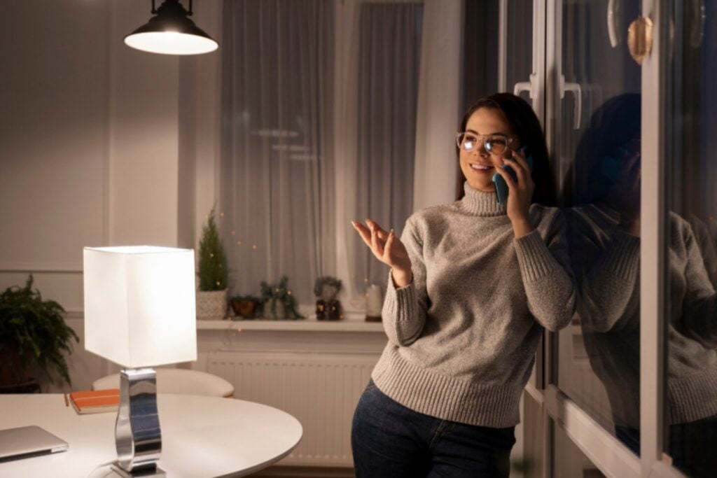 La fototerapia puede mejorar el descanso y la actividad diaria de los adultos mayores, según un estudio