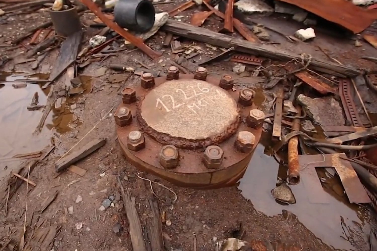 La URSS perforó más de 12 kilómetros bajo tierra: el calor convirtió el pozo más profundo del mundo en una pesadilla