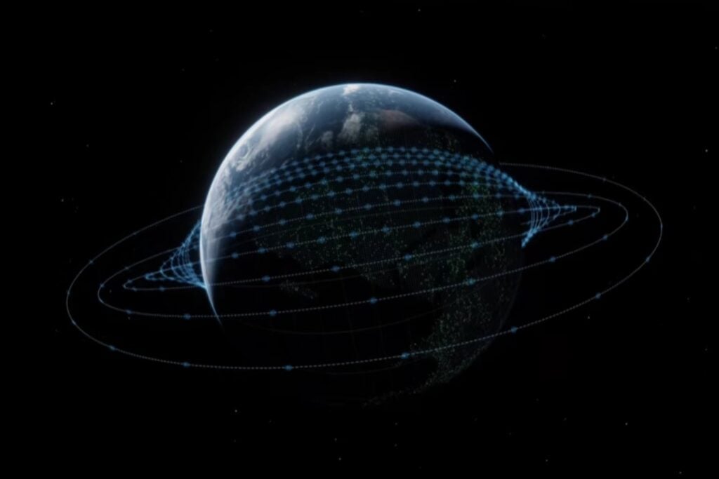 Quieren usar 50.000 satélites para iluminar la Tierra de noche, pero los astrónomos alertan de riesgos para la vista