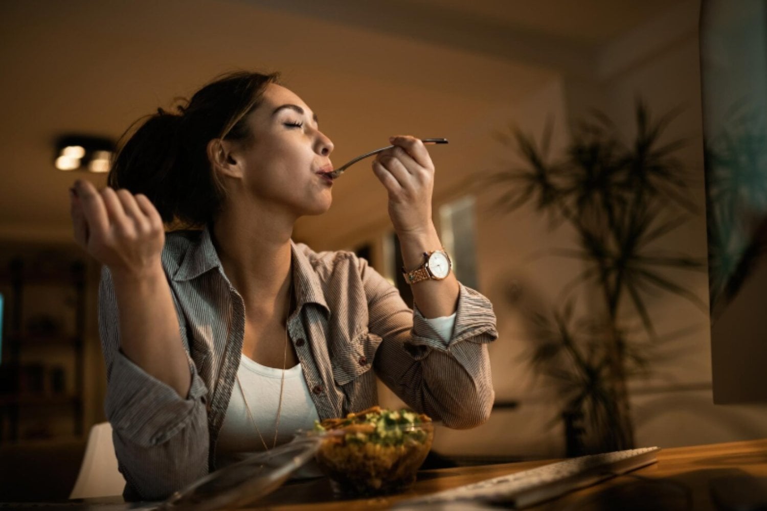El alimento cotidiano que puede aportar mucha más sal de la que imaginas
