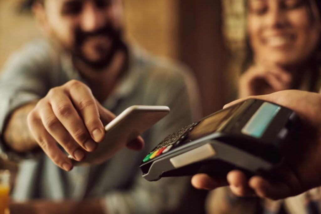 Pago sin contacto: cómo funciona la tecnología NFC y qué tan segura es