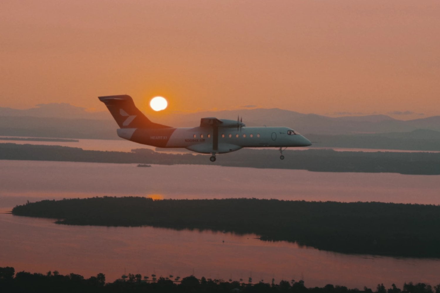 El avión eléctrico para pasajeros empieza a dejar de ser una promesa: un demostrador de 11 toneladas ya voló solo con baterías