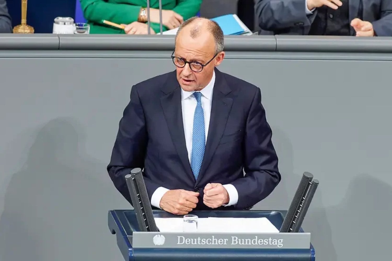 Alemania lleva décadas presumiendo de ser la economía más disciplinada de Europa. Ahora sus propios economistas temen que termine siguiendo los pasos de Francia