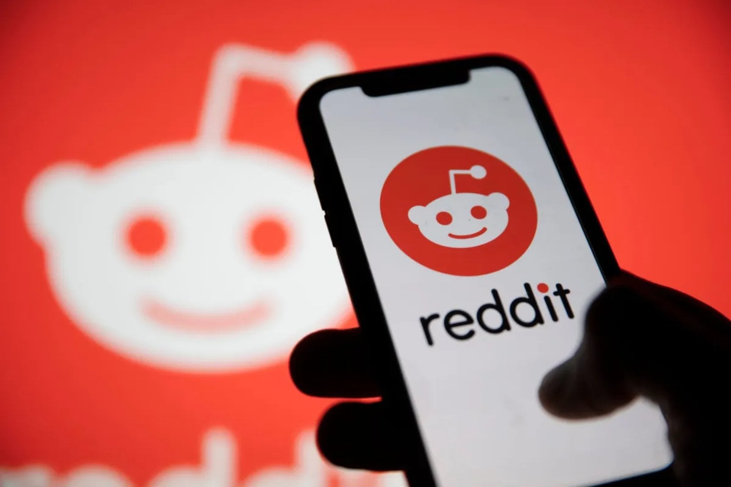 Reddit se prepara para obligar a sus usuarios a iniciar sesión. Google y la inteligencia artificial están detrás de un cambio histórico